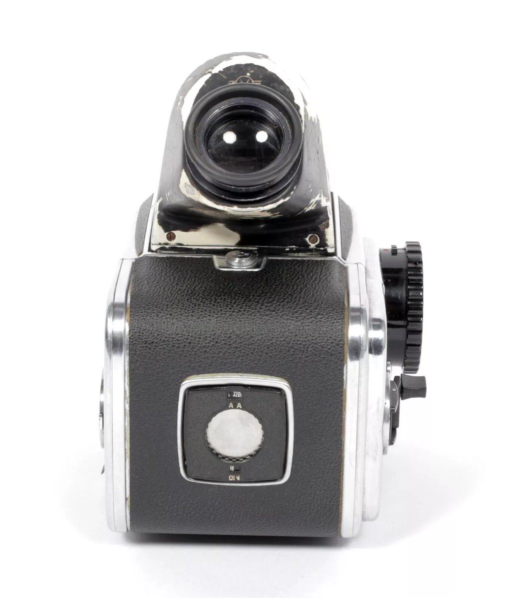 Hasselblad 500C/M camera w/ T* Planar 80mm F2.8 C lens + A12 Hasselblad 500C/M camera w/ T* Planar 80mm F2.8 C lens + A12